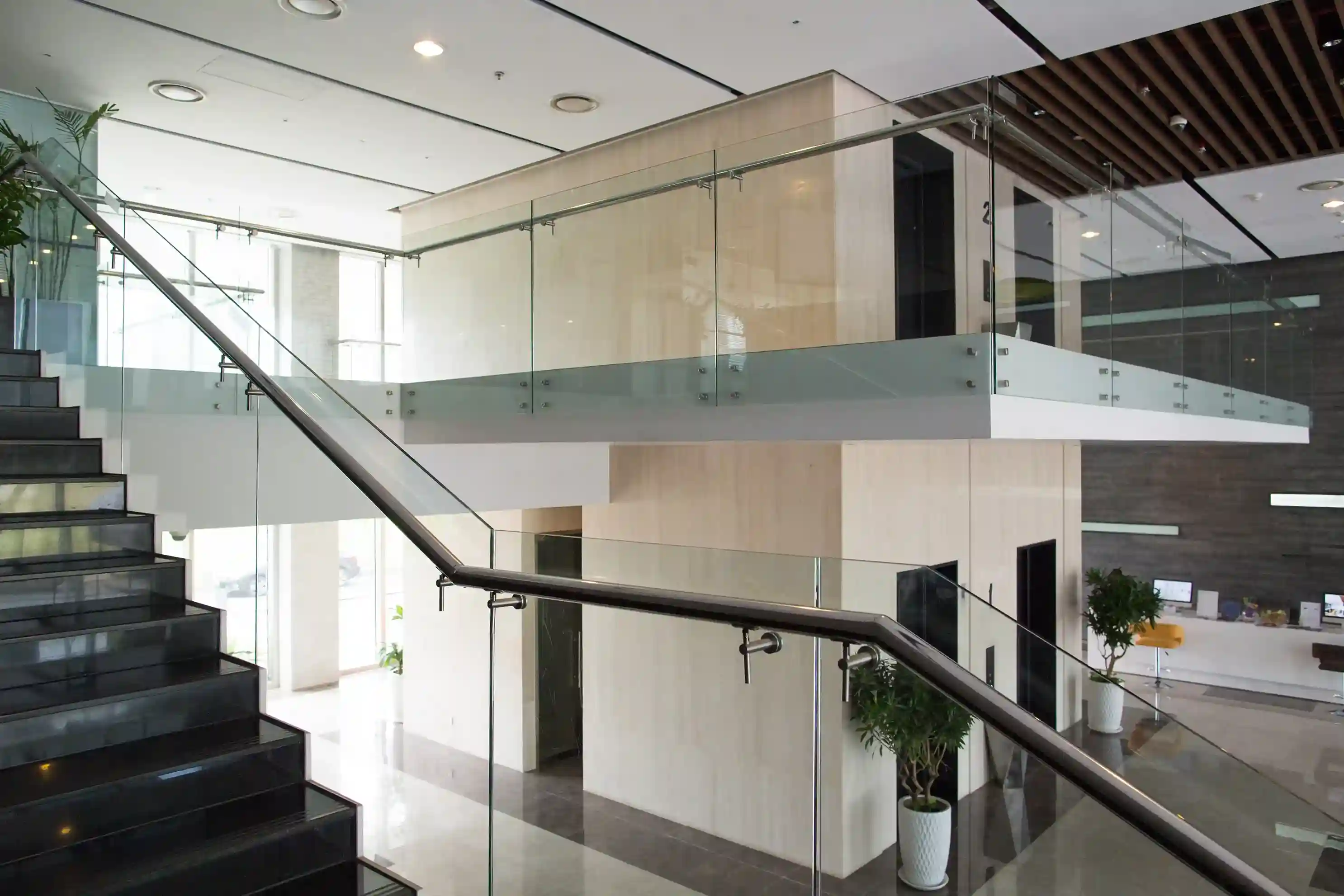 Glass glazing work in Bangalore - Stylfixx